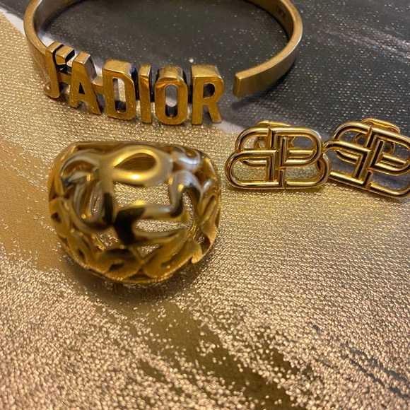 Gold plated Ring - Picture 4 of 9